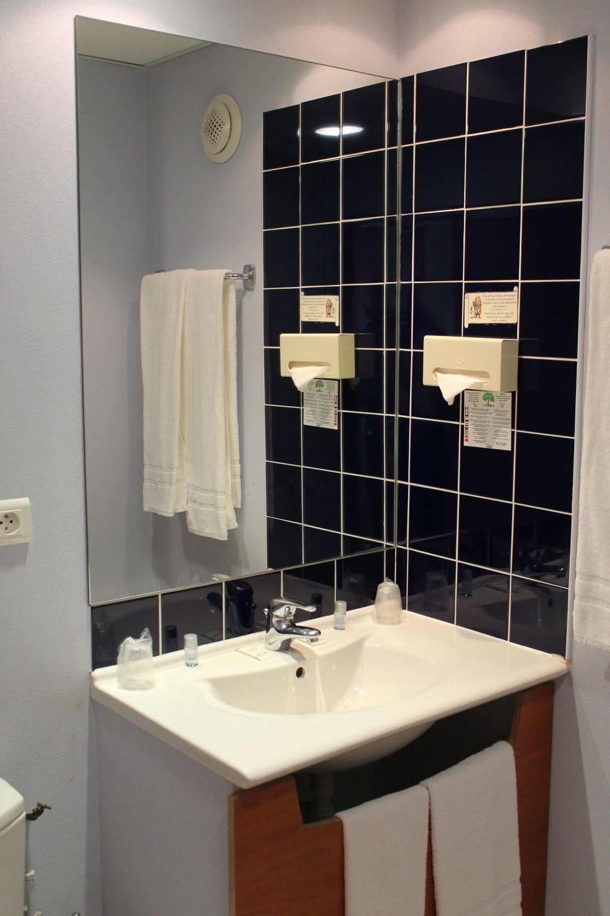 In Situ Hotel Valenciennes Dış mekan fotoğraf