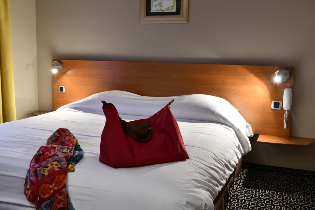 In Situ Hotel Valenciennes Dış mekan fotoğraf